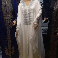 مانتو اماراتی مجلسی|لباس|شاهین‌شهر, خانه کارگر|دیوار