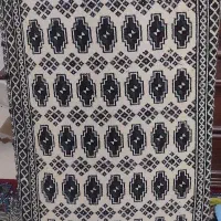 سه عدد پشتی