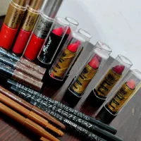 فروش لوازم آرایشی همه محصولات ب قیمت عمده فروشی|آرایشی، بهداشتی، درمانی|لاهیجان, انقلاب|دیوار