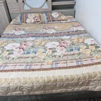 تخت باکس دار دارای نورمخفی