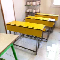 نیمکت دانش آموزی