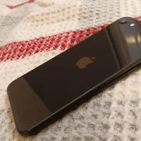 آیفون se2020