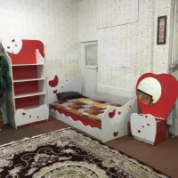 تخت و کمد بچه