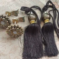 نگهداره پرده