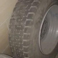 4حلقه رینگ و لاستیک تیوبلس نیسان|قطعات یدکی و لوازم جانبی|کاشمر, |دیوار