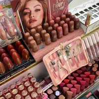 فروشگای لوازم آرایشی