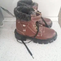 نیم بوت پسرانه نو سایز ۳۳