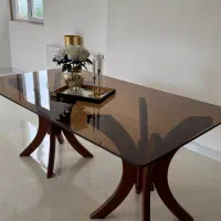 ناهارخوری بدون صندلی