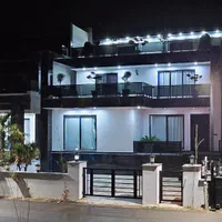 +مدرن چهار خواب تریبلکس استخر جکوزی بیلیارد