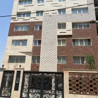 واحد ۱۲۰ متری دو خواب رو به نما
