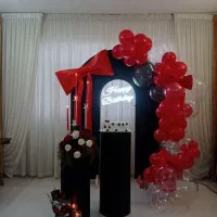 بادکنک آرایی اقتصادی فقط با عدد میز کیک استند ۲۹۰