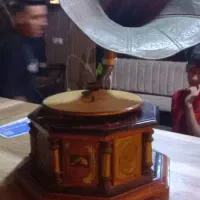 گرامافون هندلی قدیمی