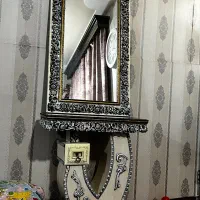 میز و آیینه