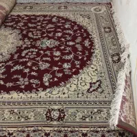 دو عدد فرش یه دونه نگین مشهد هستش،یکی طرح فانتزی