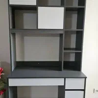 کتابخانه ومیز تحریر در حد نو