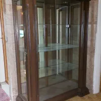 بوفه ویترین کمد جاکفشی گلدان گل مصنوعی صندلی|بوفه، ویترین، کنسول|تهران, فلسطین (میدان انقلاب)|دیوار