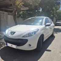 207 مدل 1403 سفید در حد صفر