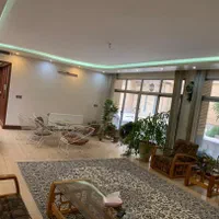 خانه ویلایی ۳ طبقه حیاط دار هر۳ طبقه سند مجزا|فروش خانه و ویلا|اصفهان, سرچشمه|دیوار