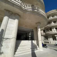 مغازه ۳۷۰ متری/بر اصلی بلوار جانباز/دو نبش