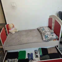 تخت بچه گانه|تخت و صندلی بچه|رباط‌کریم, رباط‌کریم|دیوار