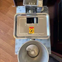 دستگاه پیراشکی زن