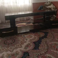 زیر تلویزیون شیشه ای