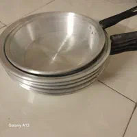 ماهی تابه دسته دار|ظروف پخت‌وپز|اصفهان, باغ فدک|دیوار