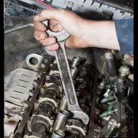 همکاری با استاد کار حرفه ای خودروهای سبک