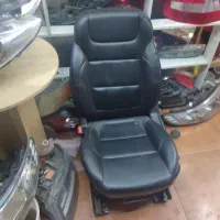 صندلی خودرو