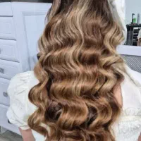 شینیون حرفه‌ای پرتخفیف‌ فقط۴۰۰تومن/مطهری خرم‌آباد