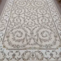 فرش ۹متری ۱عدد استفاده نشده کرم رنگ۱۰۰۰شانه