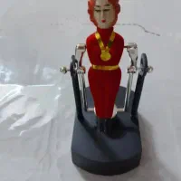 عروسک ژیمناستیک زن