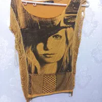 تعداد زیادی لباس|لباس|شهرکرد, |دیوار