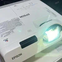 ویدئو پروژکتور آموزشی و سینمائی