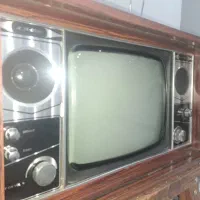 تلوزیون قدیمی|تلویزیون و پروژکتور|ری, علایین|دیوار