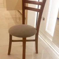 صندلی چوبی در حد نو|صندلی و نیمکت|کیش, |دیوار