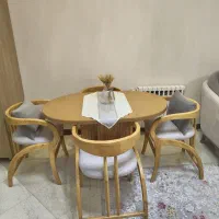 میز نهارخوری ۴ نفره