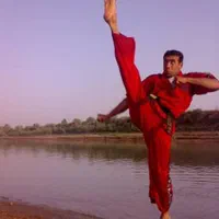 آکادامی آموزش کاراته و فنون رزمی رایگان