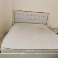 فروش تخت به علت جا به جایی