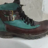 بوت و چکمه  چرم