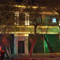 ملک ویلایی سردونبش با۸۰متر تجاری دائم حاشیه ایثار