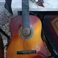 گیتار نیازمندتعمیر