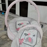 آغوشی و تشک بازی