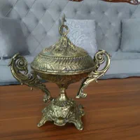 آجیل خوری شیک