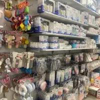 فروشنده.صندوق‌دار.حسابدار.منشی.چرخکار وسط کار