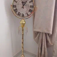 ساعت ایستاده