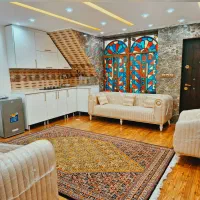 اجاره منزل مبله|اجارهٔ کوتاه‌مدت آپارتمان و سوئیت|شیراز, شاهچراغ|دیوار