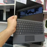 لپتاپsurface i5رم8ddr4  کاملانوتاچ‌باکارتن‌باضمانت