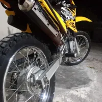 باسلام  یک دستگاه موتور سیکلت تریل روان ۲۰۰