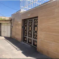 یکباب حیاط ویلایی ۳طبقه دوکله در راسته کوچه